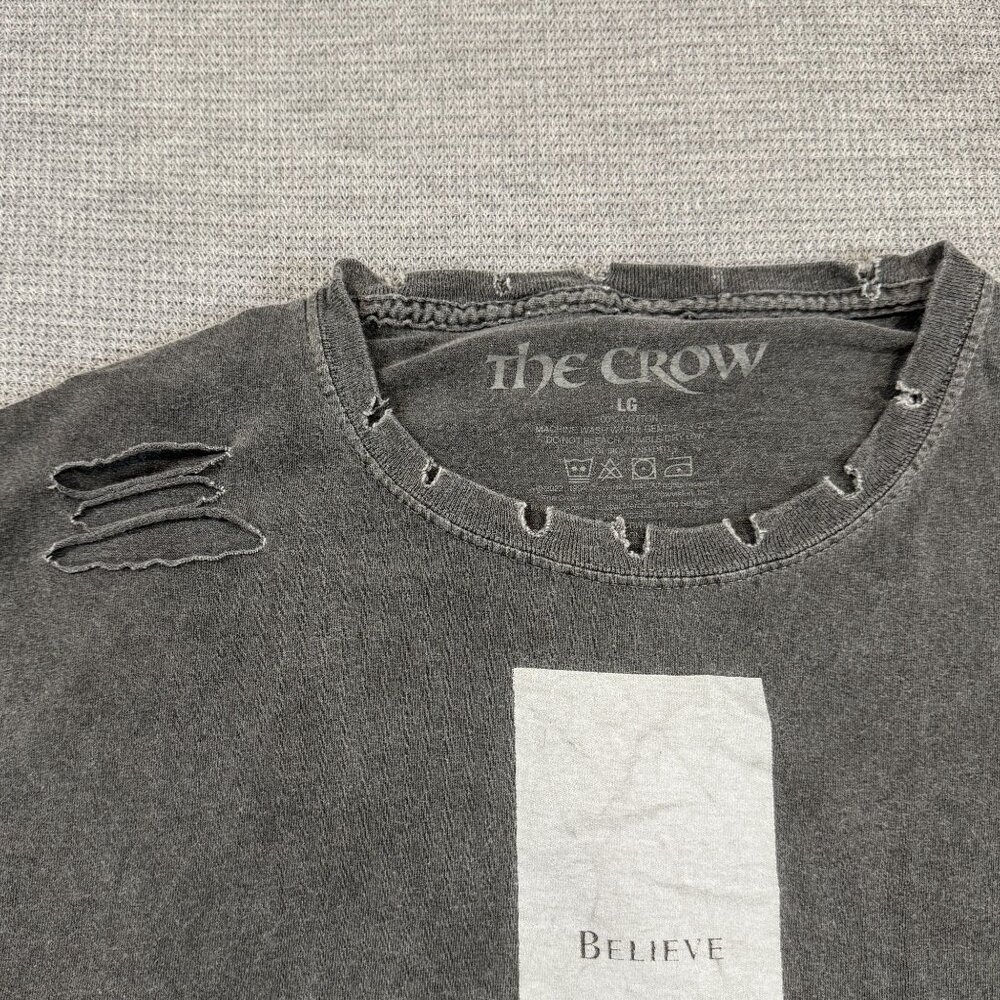 The Crow Distressed Graphic T-Shirt Size L Gray Believe in Angels Edgy Movie - Picture 6 of 12